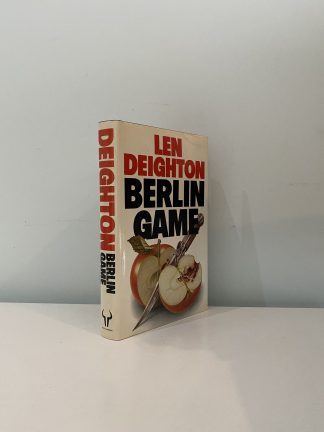 DEIGHTON, Len - Berlin Game